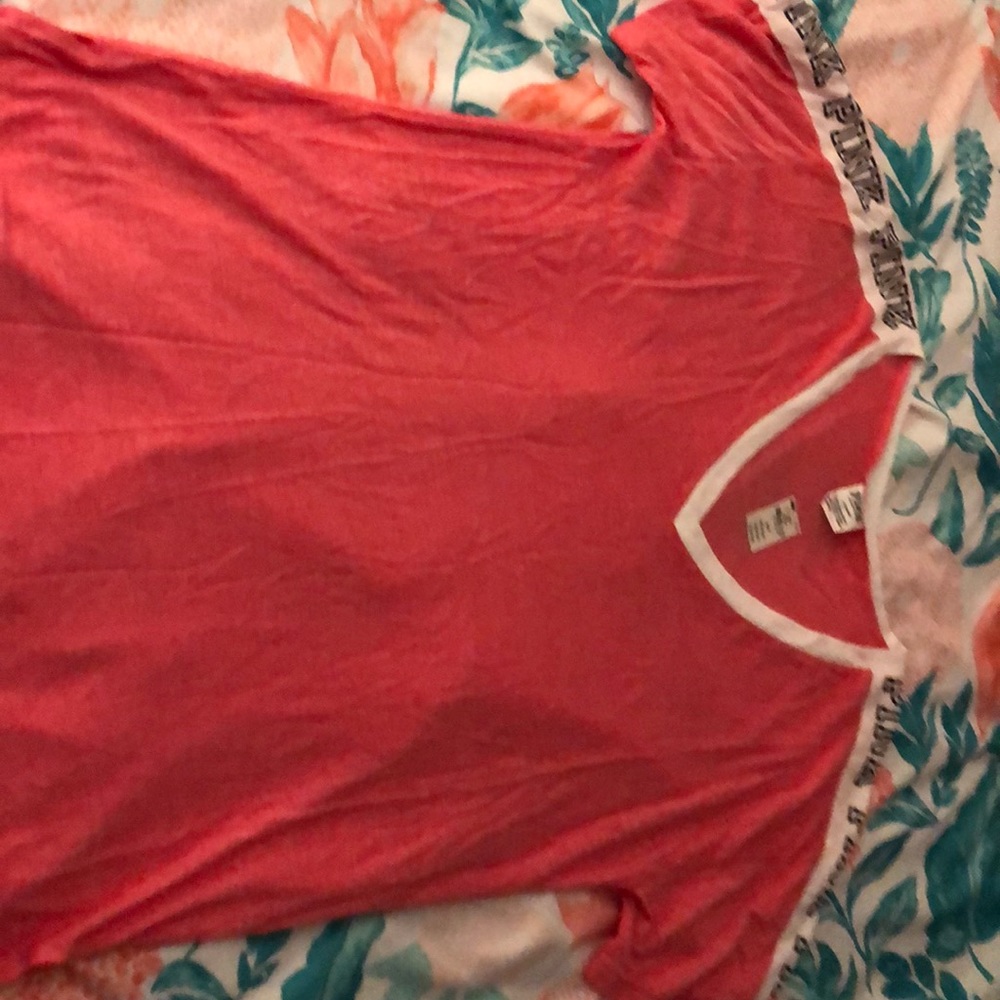 PINK tee